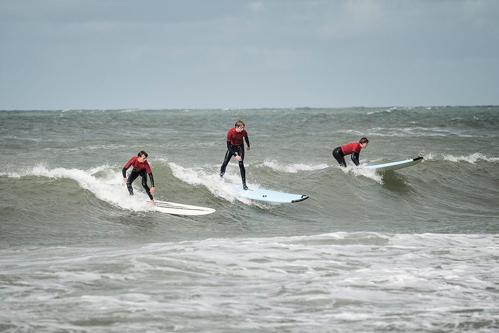 Eleverne på surfboard