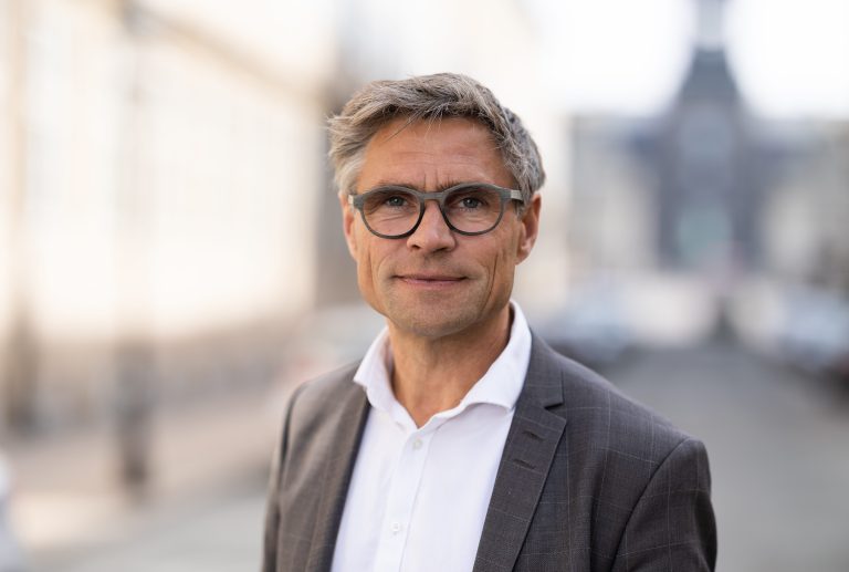 Jeppe-Kragelund-scaled-aspect-ratio-348-234