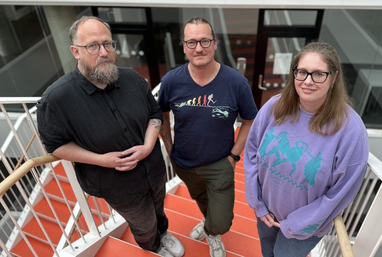 Vestskoven-Niels-Sigrid-Nikolaj-scaled-aspect-ratio-348-234