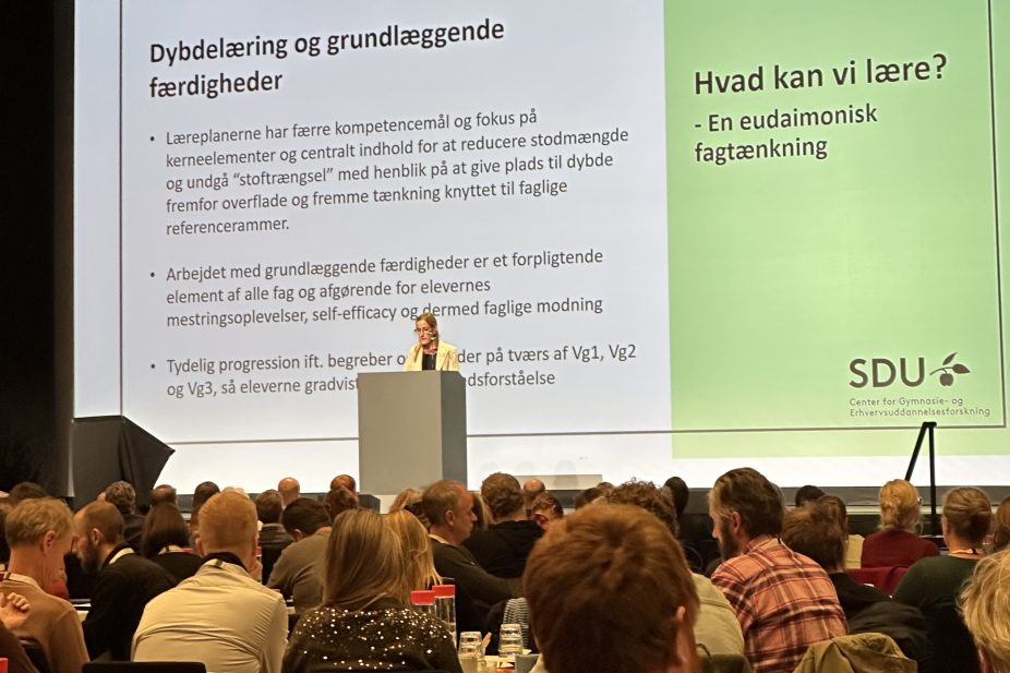 Ane-Qvortrup.-repmoede-2025-scaled-aspect-ratio-926-617