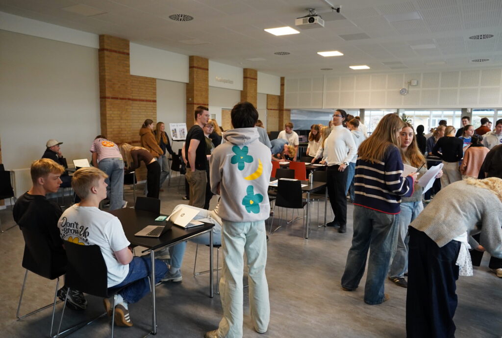 Praktikmesse-2025_DSC01614-scaled-aspect-ratio-348-234